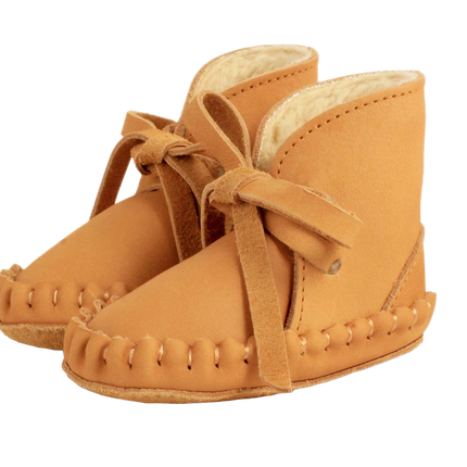 Pina Classic Booties | Caramel Nubuck