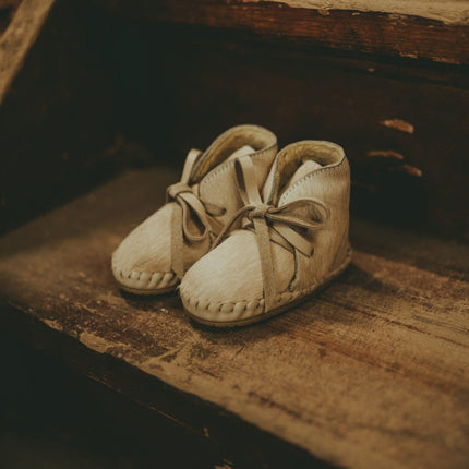 Pina Exclusive Booties | Cream Cow Hair