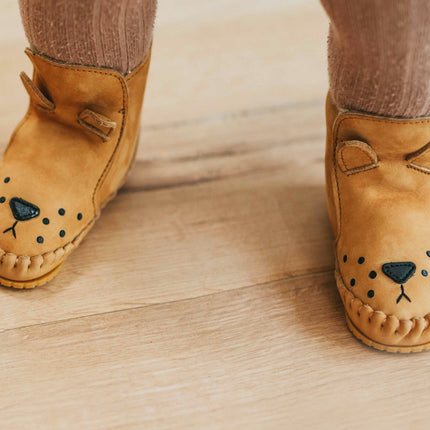 Kapi Classic Booties | Lion | Caramel Nubuck