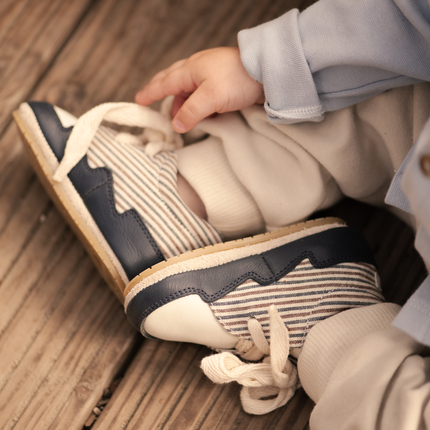 Pluksel Sneakers | Navy - Burgundy - Thin Striped