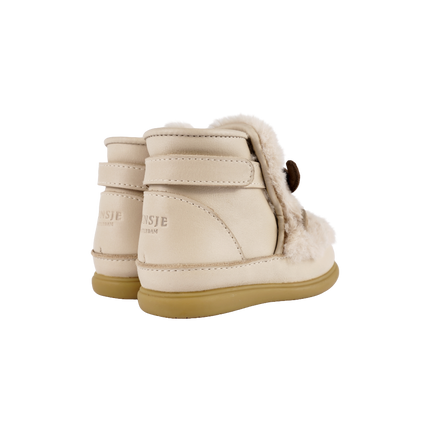 Roumi Shoes | Reindeer | Light Beige Soft Faux Fur
