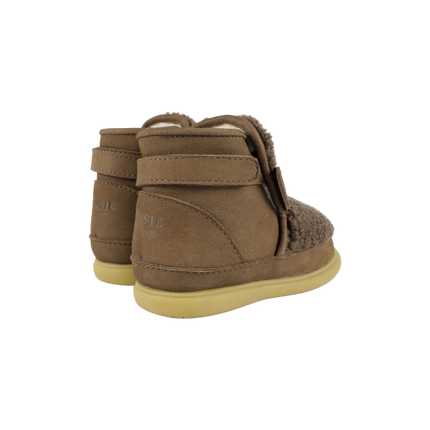 Roumi Shoes | Stag | Hazelnut Curly Faux Fur