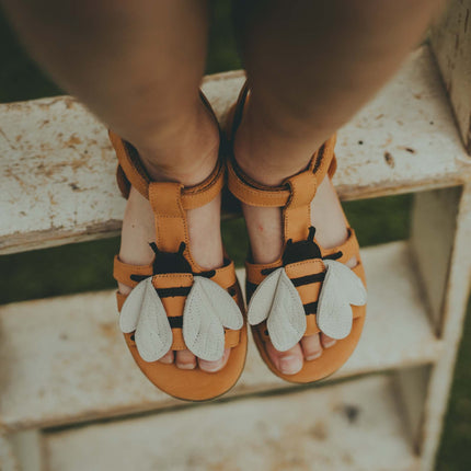 Iles Sky Sandals | Bee | Toffee Nubuck