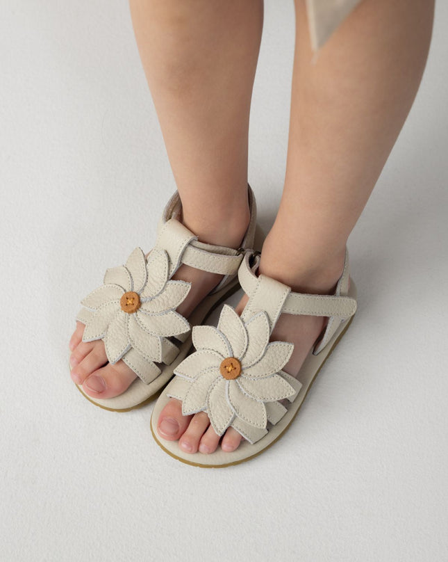 Iles Fields Sandals | Daisy | Off White Leather