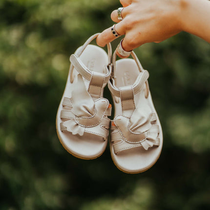 Fiyola Sandals | Dove | Off White Metallic Leather