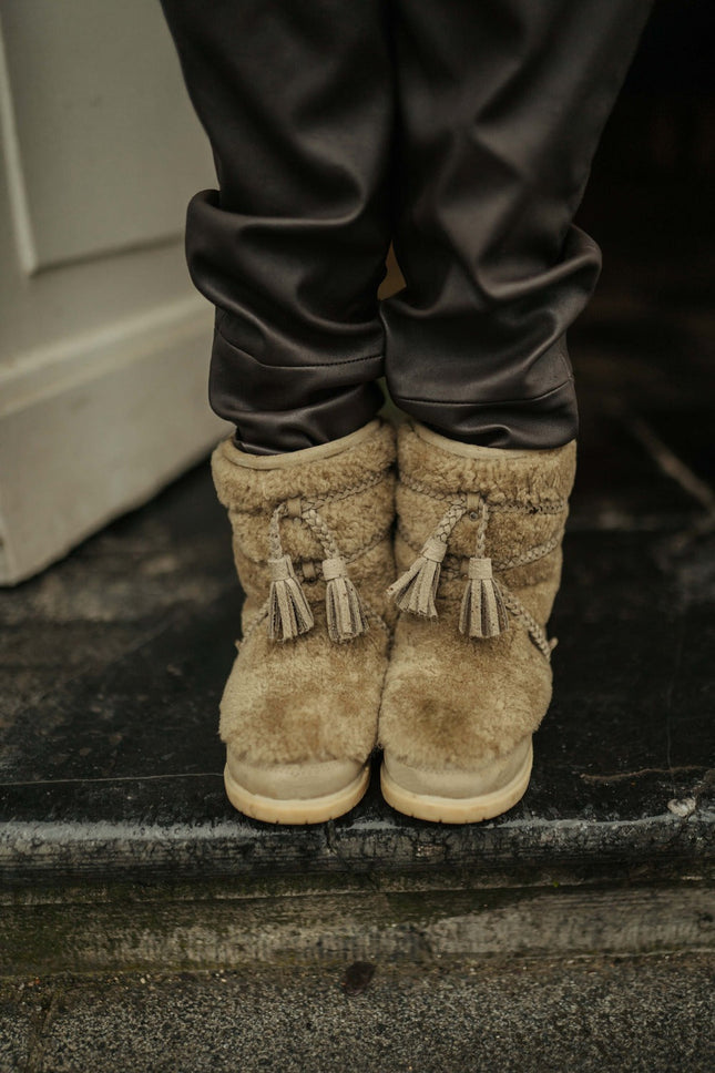 Myril Boots | Stone Sheep Wool