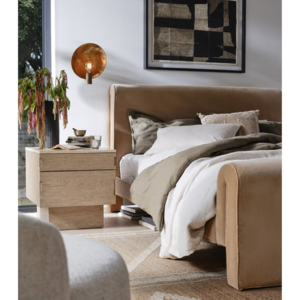 Four Hands Mitchell Queen Size Bed