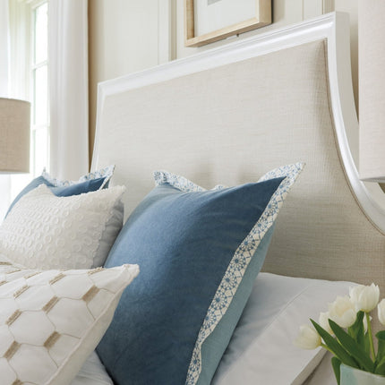 Lexington Avondale Inverness Upholstered Cal King Bed