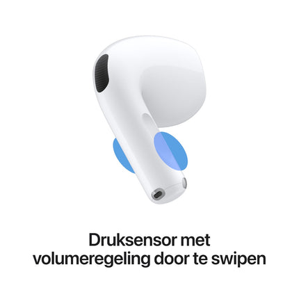 Apple AirPods 5 witte draadloze Bluetooth oordopjes met geopende draadloze oplaadcase, vooraanzicht op witte achtergrond.