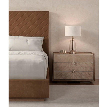 Caracole Classic Meet U in The Middle Bed