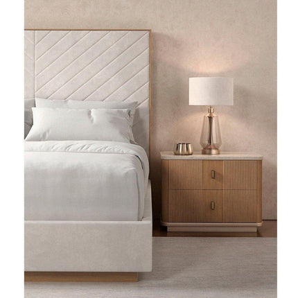 Caracole Classic Meet U in The Middle Bed
