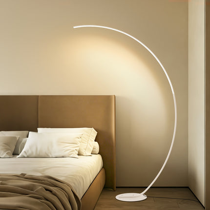 Zwarte moderne LED booglamp van 165 cm met slank gebogen metalen frame, ronde voet en geïntegreerde verlichting, dimbare staande vloerlamp voor woonkamer en slaapkamer.