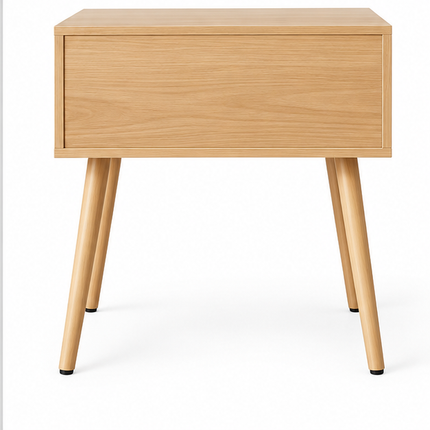 Nachtkastje naturel hout met geribbelde lade en schuine houten poten in Scandinavische stijl