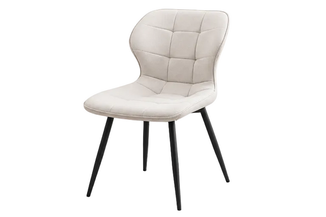 Lichtbeige gestoffeerde eetkamerstoel met linnen bekleding, ergonomische rugleuning, sierstiksels en zwarte metalen poten, verkrijgbaar als set van 4.