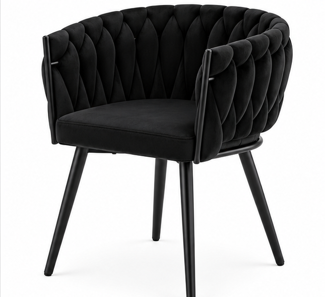 Set van 2 zwarte fluwelen eetkamerstoelen met gevlochten rugleuning, armleuningen en zwarte metalen poten.